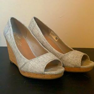 Toms wedges